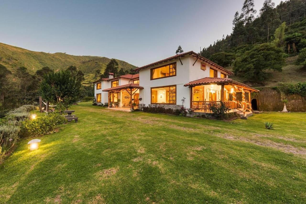 Casa Ilayaku Villa Quito Bagian luar foto